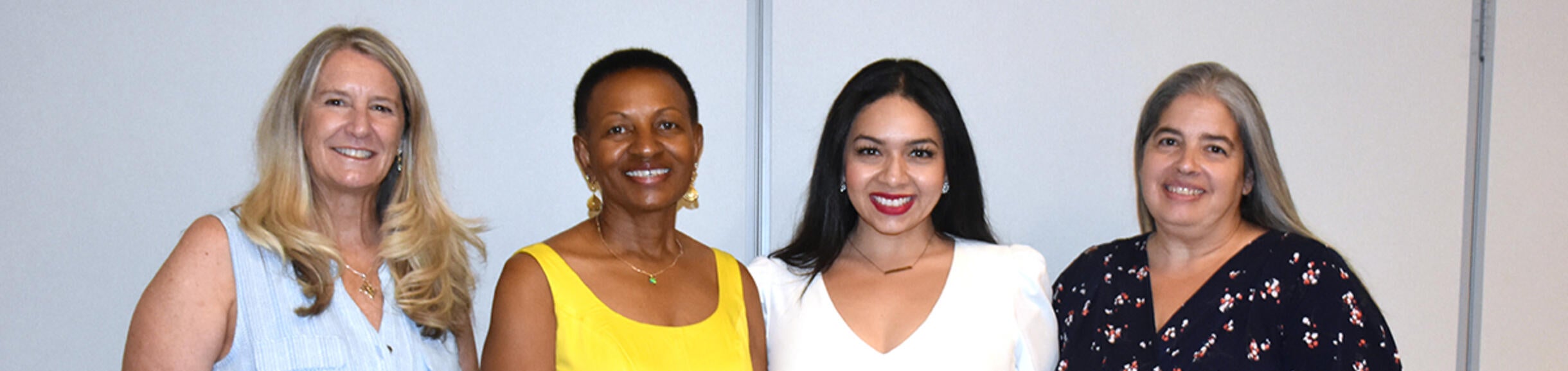 SOM Scholarship Grads 2023